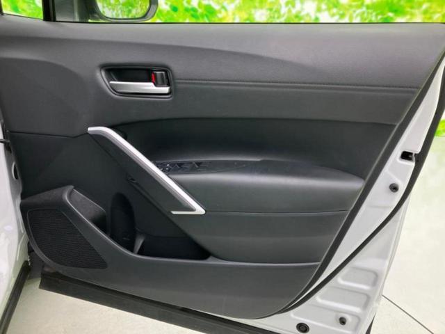 カローラクロス ハイブリッドZ 新品タイヤ/ガラスルーフ/保証書/ディスプレイオーディオ/トヨタセーフティセンス/シートヒーター 前席/車線逸脱防止支援システム/シート ハーフレザー/電動バックドア/ドライブレコーダー 前後(20枚目)