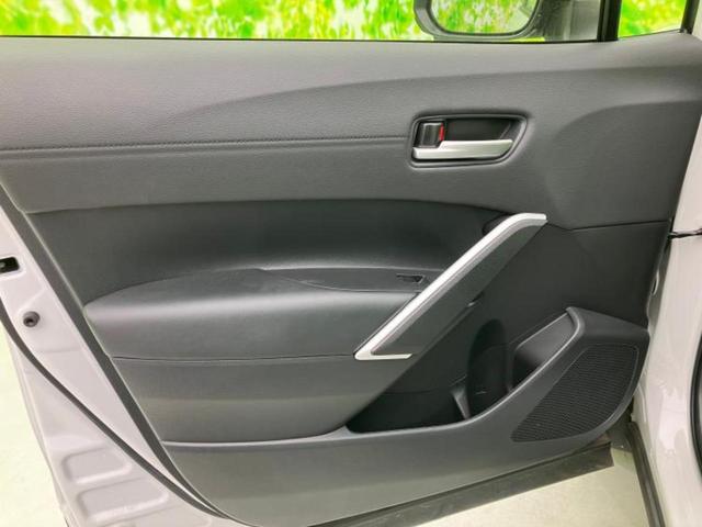 カローラクロス ハイブリッドZ 新品タイヤ/ガラスルーフ/保証書/ディスプレイオーディオ/トヨタセーフティセンス/シートヒーター 前席/車線逸脱防止支援システム/シート ハーフレザー/電動バックドア/ドライブレコーダー 前後(23枚目)