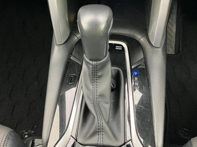 カローラクロス ハイブリッドZ 新品タイヤ/ガラスルーフ/保証書/ディスプレイオーディオ/トヨタセーフティセンス/シートヒーター 前席/車線逸脱防止支援システム/シート ハーフレザー/電動バックドア/ドライブレコーダー 前後(26枚目)