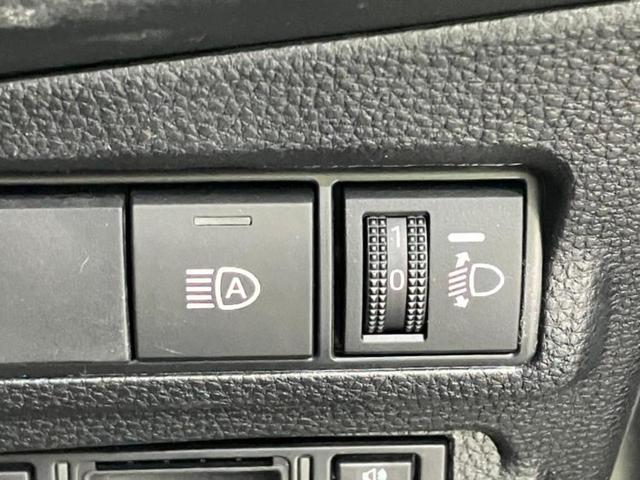 カローラクロス ハイブリッドZ 新品タイヤ/ガラスルーフ/保証書/ディスプレイオーディオ/トヨタセーフティセンス/シートヒーター 前席/車線逸脱防止支援システム/シート ハーフレザー/電動バックドア/ドライブレコーダー 前後(28枚目)