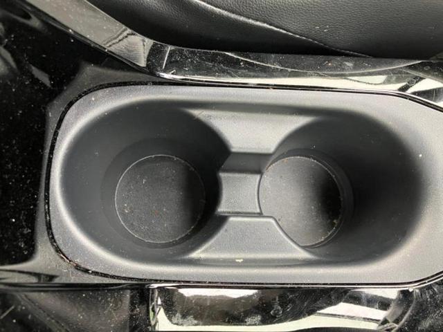 カローラクロス ハイブリッドZ 新品タイヤ/ガラスルーフ/保証書/ディスプレイオーディオ/トヨタセーフティセンス/シートヒーター 前席/車線逸脱防止支援システム/シート ハーフレザー/電動バックドア/ドライブレコーダー 前後(38枚目)