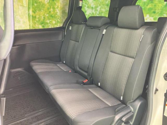 ヴォクシー ZSキラメキ2 新品タイヤ/保証書/純正 9インチ SDナビ/フリップダウンモニター/衝突安全装置/両側電動スライドドア/車線逸脱防止支援システム/ヘッドランプ LED/ETC/EBD付ABS/横滑り防止装置(8枚目)