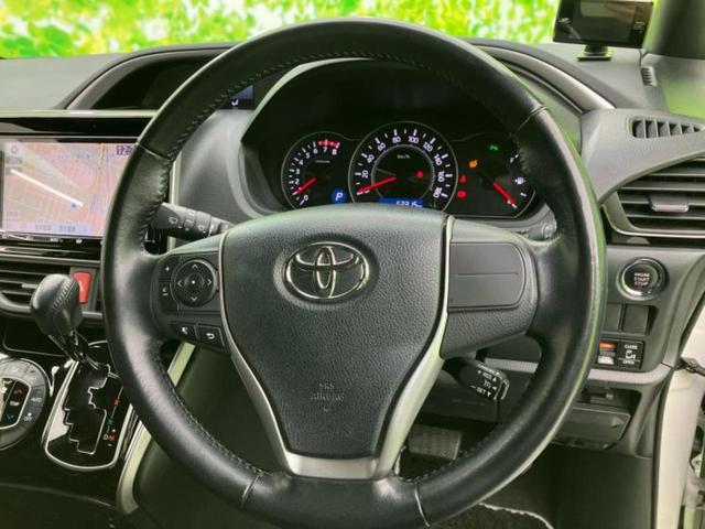 ヴォクシー ZSキラメキ2 新品タイヤ/保証書/純正 9インチ SDナビ/フリップダウンモニター/衝突安全装置/両側電動スライドドア/車線逸脱防止支援システム/ヘッドランプ LED/ETC/EBD付ABS/横滑り防止装置(16枚目)