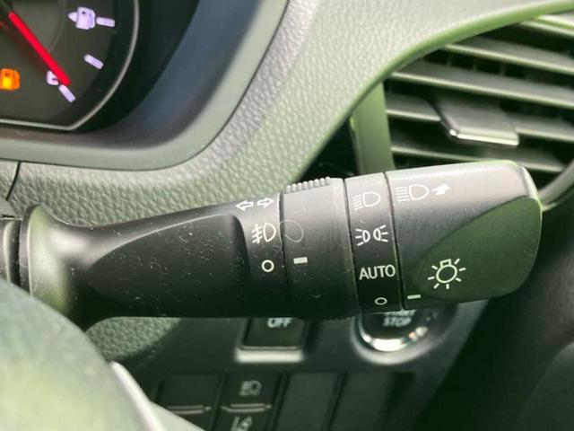 ヴォクシー ZSキラメキ2 新品タイヤ/保証書/純正 9インチ SDナビ/フリップダウンモニター/衝突安全装置/両側電動スライドドア/車線逸脱防止支援システム/ヘッドランプ LED/ETC/EBD付ABS/横滑り防止装置(17枚目)