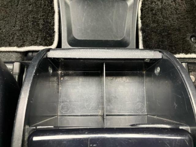 ヴォクシー ZSキラメキ2 新品タイヤ/保証書/純正 9インチ SDナビ/フリップダウンモニター/衝突安全装置/両側電動スライドドア/車線逸脱防止支援システム/ヘッドランプ LED/ETC/EBD付ABS/横滑り防止装置(41枚目)