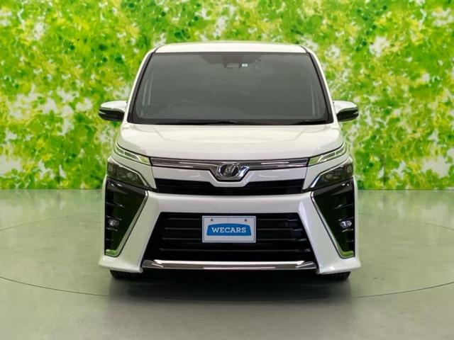 ヴォクシー ZSキラメキ2 新品タイヤ/保証書/純正 9インチ SDナビ/フリップダウンモニター/衝突安全装置/両側電動スライドドア/車線逸脱防止支援システム/ヘッドランプ LED/ETC/EBD付ABS/横滑り防止装置(56枚目)