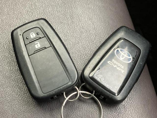 C-HR G 新品タイヤ/保証書/純正 9インチ SDナビ/トヨタセーフティセンス/シートヒーター 前席/車線逸脱防止支援システム/シート ハーフレザー/ドライブレコーダー 純正/ヘッドランプ LED バックカメラ(52枚目)