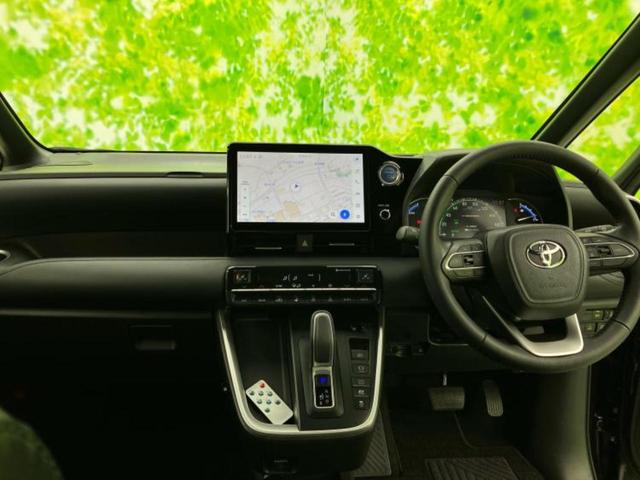 ヴォクシー ハイブリッドS-Z ディスプレイオーディオ+ナビ10.5インチ/デジタルインナーミラー/トヨタセーフティセンス/両側電動スライドドア/シートヒーター 前席/パノラミックビューモニター/車線逸脱防止支援システム DVD再生(26枚目)