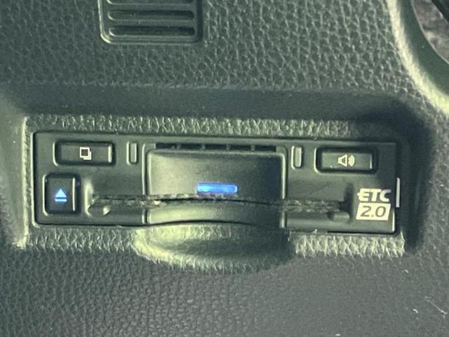 ヴォクシー ハイブリッドS-Z ディスプレイオーディオ+ナビ10.5インチ/デジタルインナーミラー/トヨタセーフティセンス/両側電動スライドドア/シートヒーター 前席/パノラミックビューモニター/車線逸脱防止支援システム DVD再生(30枚目)