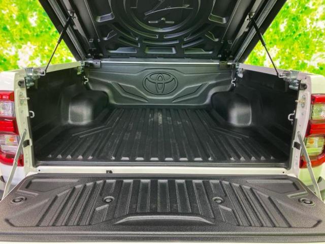 ハイラックス 4WD Z GRスポーツ 新品タイヤ/保証書/ディスプレイオーディオ+ナビ8インチ/衝突安全装置/全方位モニター/車線逸脱防止支援システム/シート ハーフレザー/ヘッドランプ LED/ETC/EBD付ABS 全周囲カメラ(8枚目)