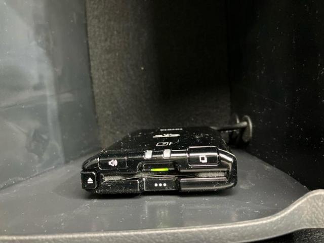 ハイラックス 4WD Z GRスポーツ 新品タイヤ/保証書/ディスプレイオーディオ+ナビ8インチ/衝突安全装置/全方位モニター/車線逸脱防止支援システム/シート ハーフレザー/ヘッドランプ LED/ETC/EBD付ABS 全周囲カメラ(18枚目)