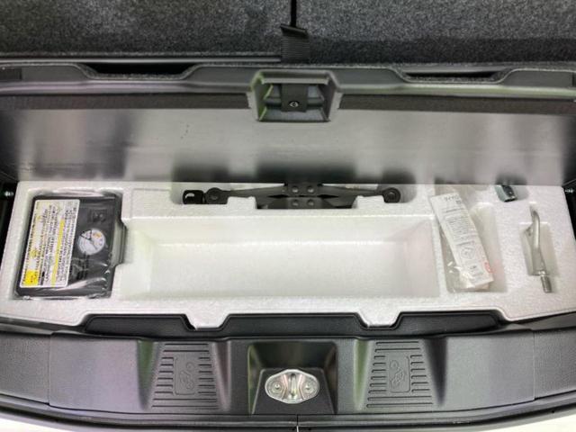 ＷＥＣＡＲＳでは各商談席に大型モニターをご用意しております！見やすい大画面でゆったりと全国の在庫をご覧いただけます！是非ご来店お待ちしております！