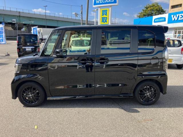 N-BOXカスタム L・ターボスタイルプラスブラック 新品タイヤ/保証書/純正 9インチ SDナビ/ホンダセンシング/両側電動スライドドア/シートヒーター/車線逸脱防止支援システム/シート ハーフレザー/ヘッドランプ LED/Bluetooth接続(2枚目)