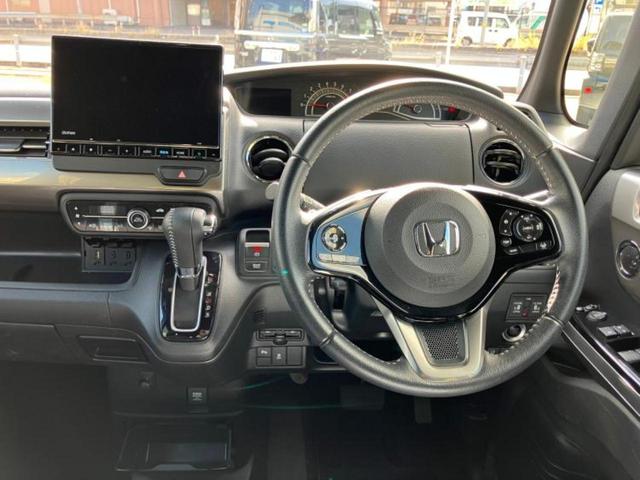 N-BOXカスタム L・ターボスタイルプラスブラック 新品タイヤ/保証書/純正 9インチ SDナビ/ホンダセンシング/両側電動スライドドア/シートヒーター/車線逸脱防止支援システム/シート ハーフレザー/ヘッドランプ LED/Bluetooth接続(4枚目)