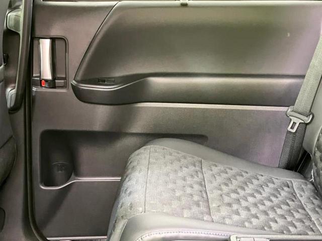 ヴォクシー ハイブリッドＳ－Ｚ　モデリスタエアロ／保証書／ディスプレイオーディオ＋ナビ１０．５インチ／フリップダウンモニター　純正　１４インチ／デジタルインナーミラー／トヨタセーフティセンス　衝突被害軽減システム　全周囲カメラ（24枚目）