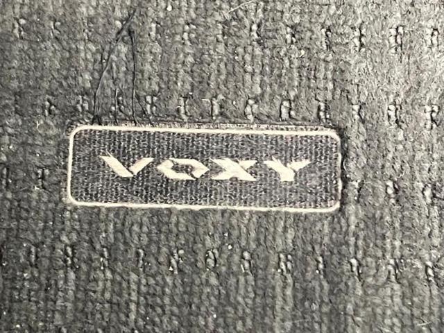 ヴォクシー ハイブリッドＳ－Ｚ　モデリスタエアロ／保証書／ディスプレイオーディオ＋ナビ１０．５インチ／フリップダウンモニター　純正　１４インチ／デジタルインナーミラー／トヨタセーフティセンス　衝突被害軽減システム　全周囲カメラ（46枚目）