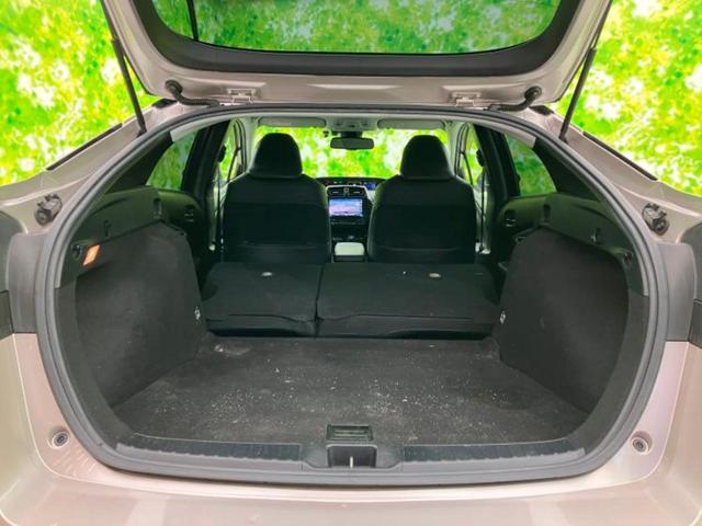 プリウス Aツーリングセレクション 新品タイヤ/社外 9インチ SDナビ/衝突安全装置/シートヒーター/車線逸脱防止支援システム/シート 合皮/パーキングアシスト 自動操舵/ヘッドランプ LED/USBジャック 衝突被害軽減システム(19枚目)