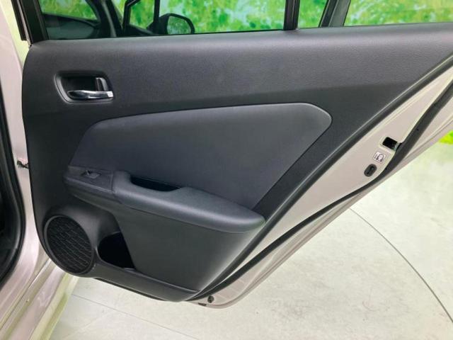プリウス Aツーリングセレクション 新品タイヤ/社外 9インチ SDナビ/衝突安全装置/シートヒーター/車線逸脱防止支援システム/シート 合皮/パーキングアシスト 自動操舵/ヘッドランプ LED/USBジャック 衝突被害軽減システム(21枚目)