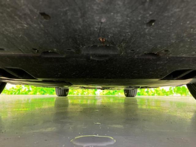 プリウス Aツーリングセレクション 新品タイヤ/社外 9インチ SDナビ/衝突安全装置/シートヒーター/車線逸脱防止支援システム/シート 合皮/パーキングアシスト 自動操舵/ヘッドランプ LED/USBジャック 衝突被害軽減システム(57枚目)