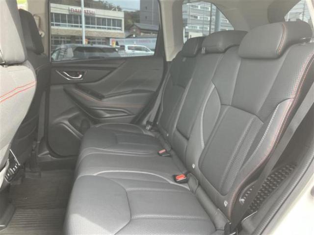 フォレスター ４ＷＤ　Ｘ－ブレイク　保証書／純正　ＳＤナビ／アイサイト／シートヒーター　全席／車線逸脱防止支援システム／シート　ハーフレザー／ドライブレコーダー　純正／ヘッドランプ　ＬＥＤ／ＵＳＢジャック／Ｂｌｕｅｔｏｏｔｈ接続　４ＷＤ（6枚目）