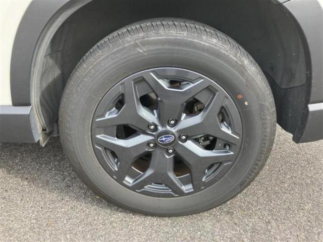 フォレスター ４ＷＤ　Ｘ－ブレイク　保証書／純正　ＳＤナビ／アイサイト／シートヒーター　全席／車線逸脱防止支援システム／シート　ハーフレザー／ドライブレコーダー　純正／ヘッドランプ　ＬＥＤ／ＵＳＢジャック／Ｂｌｕｅｔｏｏｔｈ接続　４ＷＤ（18枚目）