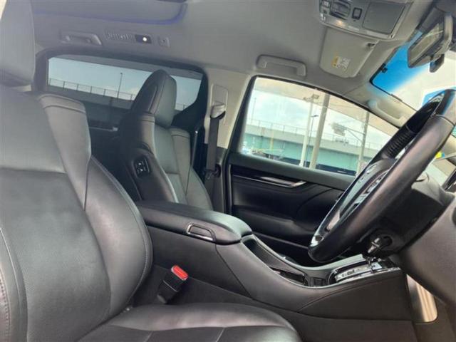 ヴェルファイア Ｚ　Ｇエディション　純正エアロ／保証書／社外　１１インチ　ＳＤナビ／フリップダウンモニター　社外　１２．８インチ／デジタルインナーミラー／両側電動スライドドア／シートヒーター　前席／車線逸脱防止支援システム　ローダウン（5枚目）