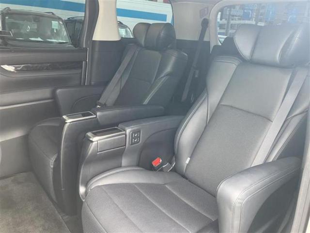 ヴェルファイア Ｚ　Ｇエディション　純正エアロ／保証書／社外　１１インチ　ＳＤナビ／フリップダウンモニター　社外　１２．８インチ／デジタルインナーミラー／両側電動スライドドア／シートヒーター　前席／車線逸脱防止支援システム　ローダウン（7枚目）