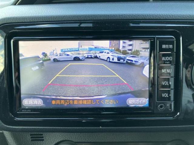 ヴィッツ ハイブリッドＦセーフティエディション　純正　ＳＤナビ／トヨタセーフティセンス／車線逸脱防止支援システム／ＥＴＣ／ＥＢＤ付ＡＢＳ／横滑り防止装置／アイドリングストップ／バックモニター／ワンセグＴＶ／エアバッグ　運転席／エアバッグ　助手席（10枚目）