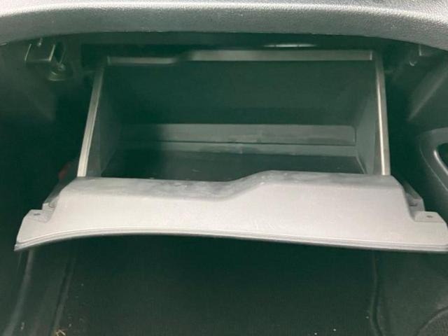 シエンタ Ｇクエロ　保証書／純正　ＳＤナビ／トヨタセーフティセンス／両側電動スライドドア／パノラミックビューモニター／車線逸脱防止支援システム／ＵＳＢジャック／Ｂｌｕｅｔｏｏｔｈ接続／ＥＴＣ／ＥＢＤ付ＡＢＳ　全周囲カメラ（36枚目）