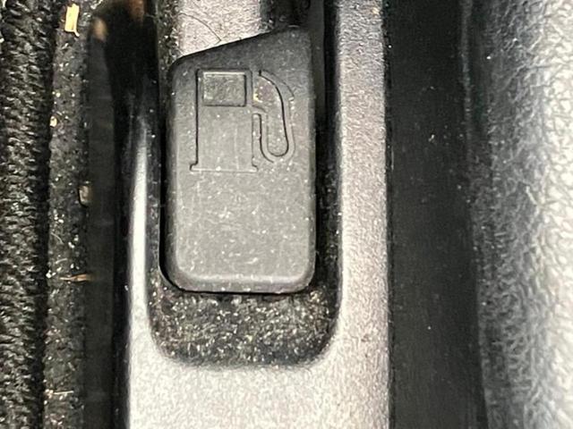 シエンタ Ｇクエロ　保証書／純正　ＳＤナビ／トヨタセーフティセンス／両側電動スライドドア／パノラミックビューモニター／車線逸脱防止支援システム／ＵＳＢジャック／Ｂｌｕｅｔｏｏｔｈ接続／ＥＴＣ／ＥＢＤ付ＡＢＳ　全周囲カメラ（40枚目）