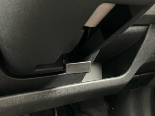 ノート Ｘ　ＤＩＧ－Ｓエマブレパッケージ　純正　ＳＤナビ／エマージェンシーブレーキ／アラウンドビューモニター／車線逸脱防止支援システム／Ｂｌｕｅｔｏｏｔｈ接続／ＥＴＣ／ＥＢＤ付ＡＢＳ／横滑り防止装置／アイドリングストップ／フルセグＴＶ／ＤＶＤ（41枚目）