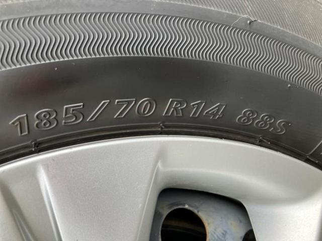 ノート Ｘ　ＤＩＧ－Ｓエマブレパッケージ　純正　ＳＤナビ／エマージェンシーブレーキ／アラウンドビューモニター／車線逸脱防止支援システム／Ｂｌｕｅｔｏｏｔｈ接続／ＥＴＣ／ＥＢＤ付ＡＢＳ／横滑り防止装置／アイドリングストップ／フルセグＴＶ／ＤＶＤ（61枚目）