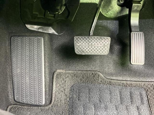 ＷＥＣＡＲＳでは各商談席に大型モニターをご用意しております！見やすい大画面でゆったりと全国の在庫をご覧いただけます！是非ご来店お待ちしております！