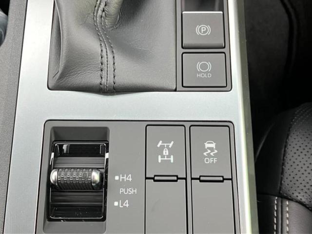 ランドクルーザー２５０ ４ＷＤ　ＶＸ　サンルーフ／保証書／ディスプレイオーディオ／デジタルインナーミラー／シートヒーター／全方位モニター／車線逸脱防止支援システム／シート　フルレザー／電動バックドア／ヘッドランプ　ＬＥＤ／ＥＴＣ　革シート（16枚目）