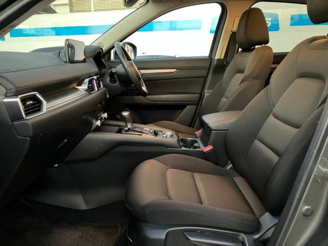 ＣＸ－５ ２０Ｓスマートエディション　新品タイヤ／純正　ＳＤナビ／アイアクティブセンス（マツダ）／３６０°ビューモニター／車線逸脱防止支援システム／ヘッドランプ　ＬＥＤ／Ｂｌｕｅｔｏｏｔｈ接続／ＥＴＣ／ＥＢＤ付ＡＢＳ／横滑り防止装置（6枚目）