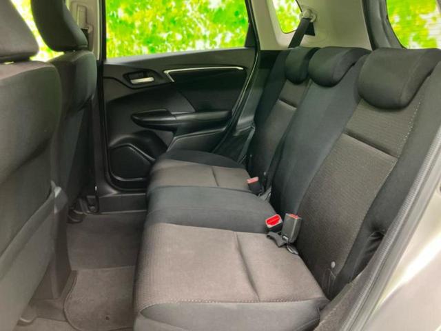 フィットハイブリッド ハイブリッド・Ｆパッケージ　新品タイヤ／保証書／純正　ＳＤナビ／Ｂｌｕｅｔｏｏｔｈ接続／ＥＴＣ／ＥＢＤ付ＡＢＳ／横滑り防止装置／アイドリングストップ／ワンセグＴＶ／ＤＶＤ／エアバッグ　運転席／エアバッグ　助手席／衝突安全ボディ（7枚目）