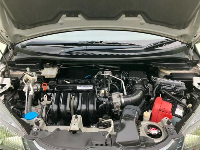 フィットハイブリッド ハイブリッド・Ｆパッケージ　新品タイヤ／保証書／純正　ＳＤナビ／Ｂｌｕｅｔｏｏｔｈ接続／ＥＴＣ／ＥＢＤ付ＡＢＳ／横滑り防止装置／アイドリングストップ／ワンセグＴＶ／ＤＶＤ／エアバッグ　運転席／エアバッグ　助手席／衝突安全ボディ（57枚目）