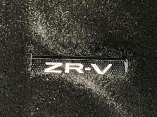 ZR-V eHEV Zブラックスタイル 保証書/純正 9インチ SDナビ/ホンダセンシング/シートヒーター 前席/全方位モニター/車線逸脱防止支援システム/シート フルレザー/電動バックドア/ドライブレコーダー 前後 革シート 全周囲カメラ(37枚目)