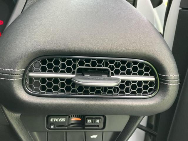 ZR-V eHEV Zブラックスタイル 保証書/純正 9インチ SDナビ/ホンダセンシング/シートヒーター 前席/全方位モニター/車線逸脱防止支援システム/シート フルレザー/電動バックドア/ドライブレコーダー 前後 革シート 全周囲カメラ(39枚目)