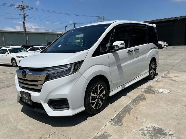 ステップワゴンスパーダ スパーダ・クールスピリット　ホンダセンシング　４ＷＤ　ドライブレコーダー　バックカメラ　ナビ　ＴＶ　オートクルーズコントロール　レーンアシスト　衝突被害軽減システム　両側電動スライドドア　オートライト　ＬＥＤヘッドランプ　スマートキー（13枚目）