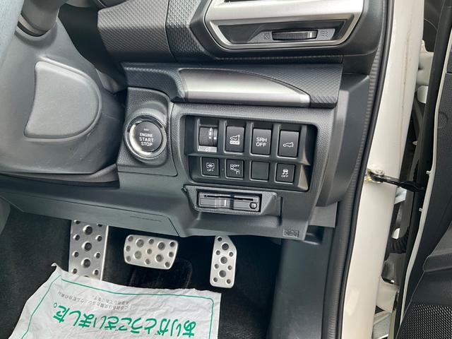 フォレスター アドバンス　４ＷＤ　ドライブレコーダー　ＥＴＣ　バックカメラ　クリアランスソナー　オートクルーズコントロール　レーンアシスト　パワーシート　衝突被害軽減システム　ナビ　ＬＥＤヘッドランプ　電動リアゲート（8枚目）