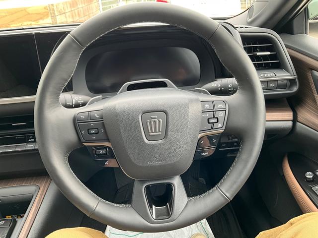 クラウン Z クリアランスソナー レーンアシスト オートクルーズコントロール 衝突被害軽減システム 全周囲カメラ ナビ TV アルミホイール オートライト LEDヘッドランプ CVT シートヒーター シートエアコン(2枚目)