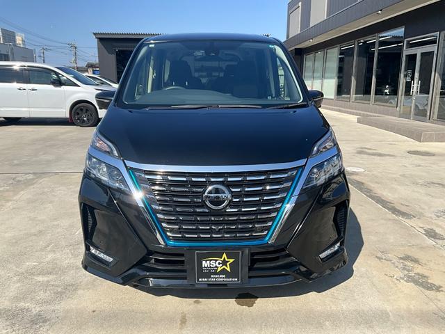 セレナ ｅ－パワー　ハイウェイスターＶ　ドライブレコーダー　全周囲カメラ　ナビ　ＴＶ　クリアランスソナー　オートクルーズコントロール　レーンアシスト　衝突被害軽減システム　両側電動スライドドア　ＬＥＤヘッドランプ　スマートキー（12枚目）