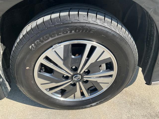 セレナ ｅ－パワー　ハイウェイスターＶ　ドライブレコーダー　全周囲カメラ　ナビ　ＴＶ　クリアランスソナー　オートクルーズコントロール　レーンアシスト　衝突被害軽減システム　両側電動スライドドア　ＬＥＤヘッドランプ　スマートキー（19枚目）