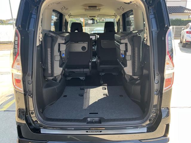 セレナ ｅ－パワー　ハイウェイスターＶ　ドライブレコーダー　全周囲カメラ　ナビ　ＴＶ　クリアランスソナー　オートクルーズコントロール　レーンアシスト　衝突被害軽減システム　両側電動スライドドア　ＬＥＤヘッドランプ　スマートキー（23枚目）