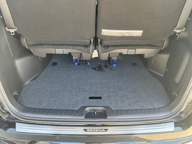 セレナ ｅ－パワー　ハイウェイスターＶ　ドライブレコーダー　全周囲カメラ　ナビ　ＴＶ　クリアランスソナー　オートクルーズコントロール　レーンアシスト　衝突被害軽減システム　両側電動スライドドア　ＬＥＤヘッドランプ　スマートキー（32枚目）