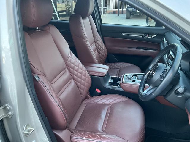 ＣＸ－８ ＸＤ　エクスクルーシブモード　４ＷＤ　ドライブレコーダー　ＥＴＣ　全周囲カメラ　クリアランスソナー　オートクルーズコントロール　レーンアシスト　パワーシート　衝突被害軽減システム　ナビ　ＴＶ　ＬＥＤヘッドランプ（11枚目）