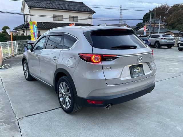 ＣＸ－８ ＸＤ　エクスクルーシブモード　４ＷＤ　ドライブレコーダー　ＥＴＣ　全周囲カメラ　クリアランスソナー　オートクルーズコントロール　レーンアシスト　パワーシート　衝突被害軽減システム　ナビ　ＴＶ　ＬＥＤヘッドランプ（16枚目）