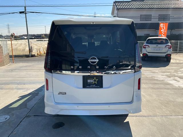 セレナ ハイウェイスターＶ　全周囲カメラ　ナビ　ＴＶ　クリアランスソナー　オートクルーズコントロール　衝突被害軽減システム　両側電動スライドドア　ＬＥＤヘッドランプ　スマートキー　アイドリングストップ　電動格納ミラー（15枚目）