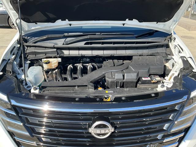 セレナ ハイウェイスターＶ　全周囲カメラ　ナビ　ＴＶ　クリアランスソナー　オートクルーズコントロール　衝突被害軽減システム　両側電動スライドドア　ＬＥＤヘッドランプ　スマートキー　アイドリングストップ　電動格納ミラー（20枚目）